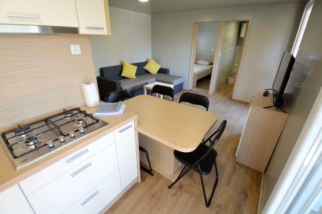 Mobile Home Cvita Betina  Exterior foto